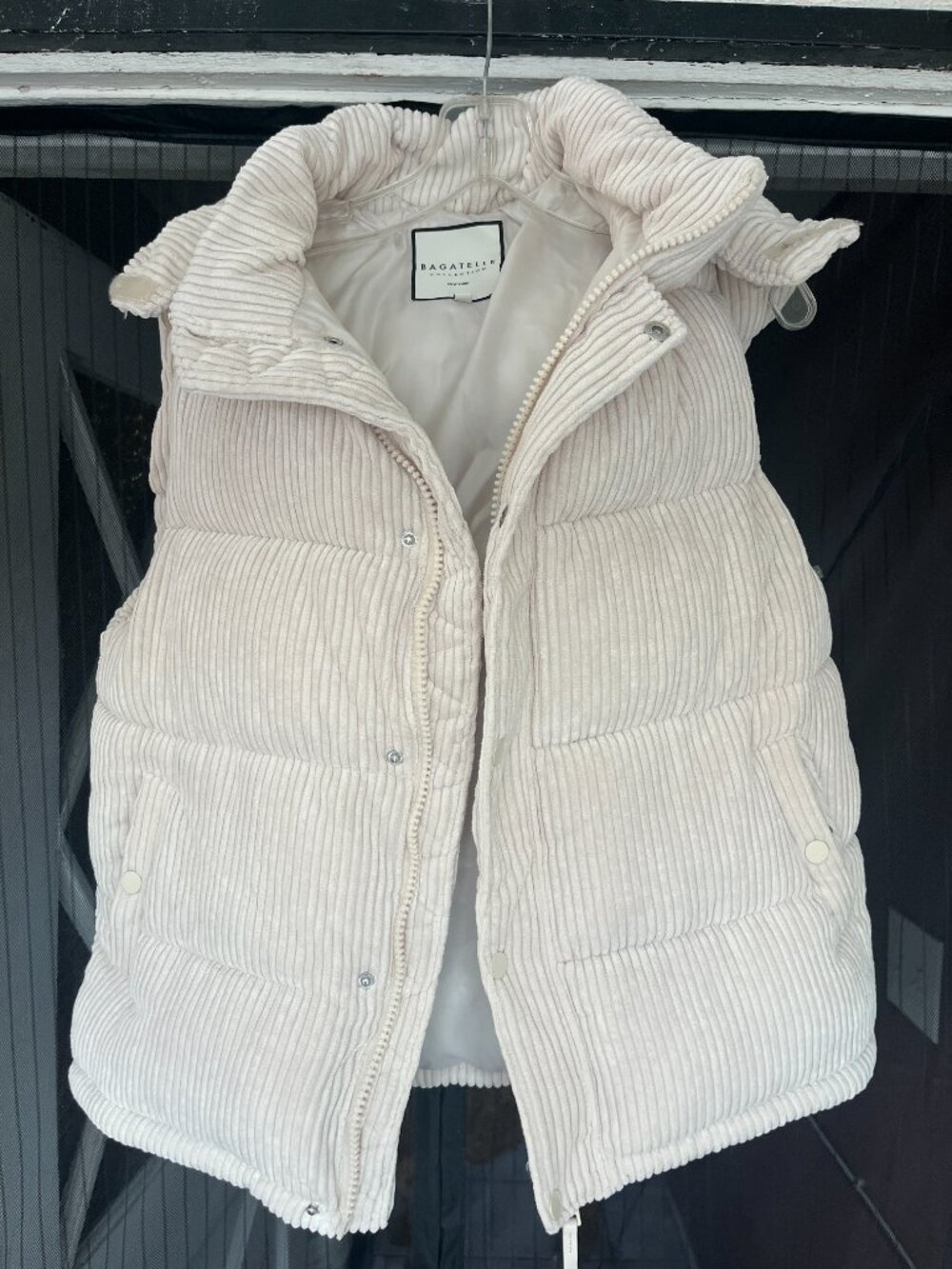 Bagatelle Collection Cream Corduroy Hooded Puffer Vest Medium